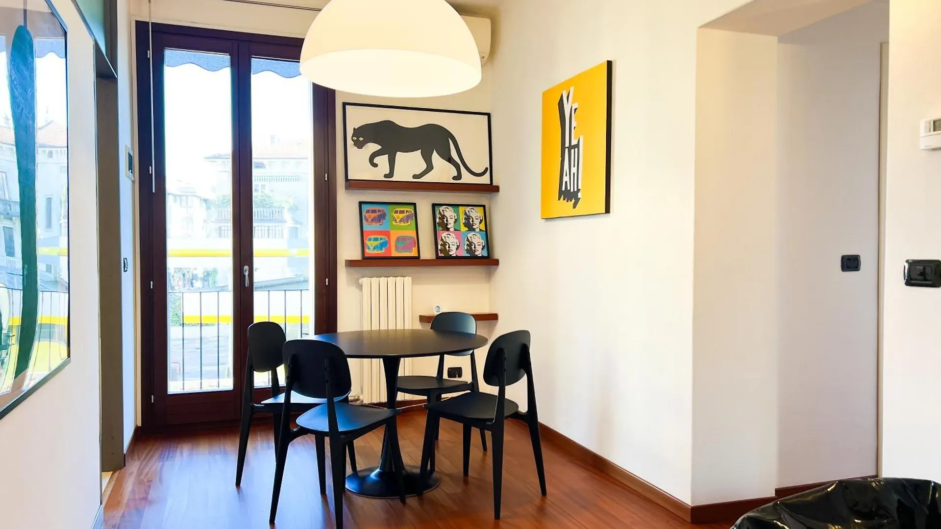 Pop Art House - Parcheggio Privato Apartment Verona Italy