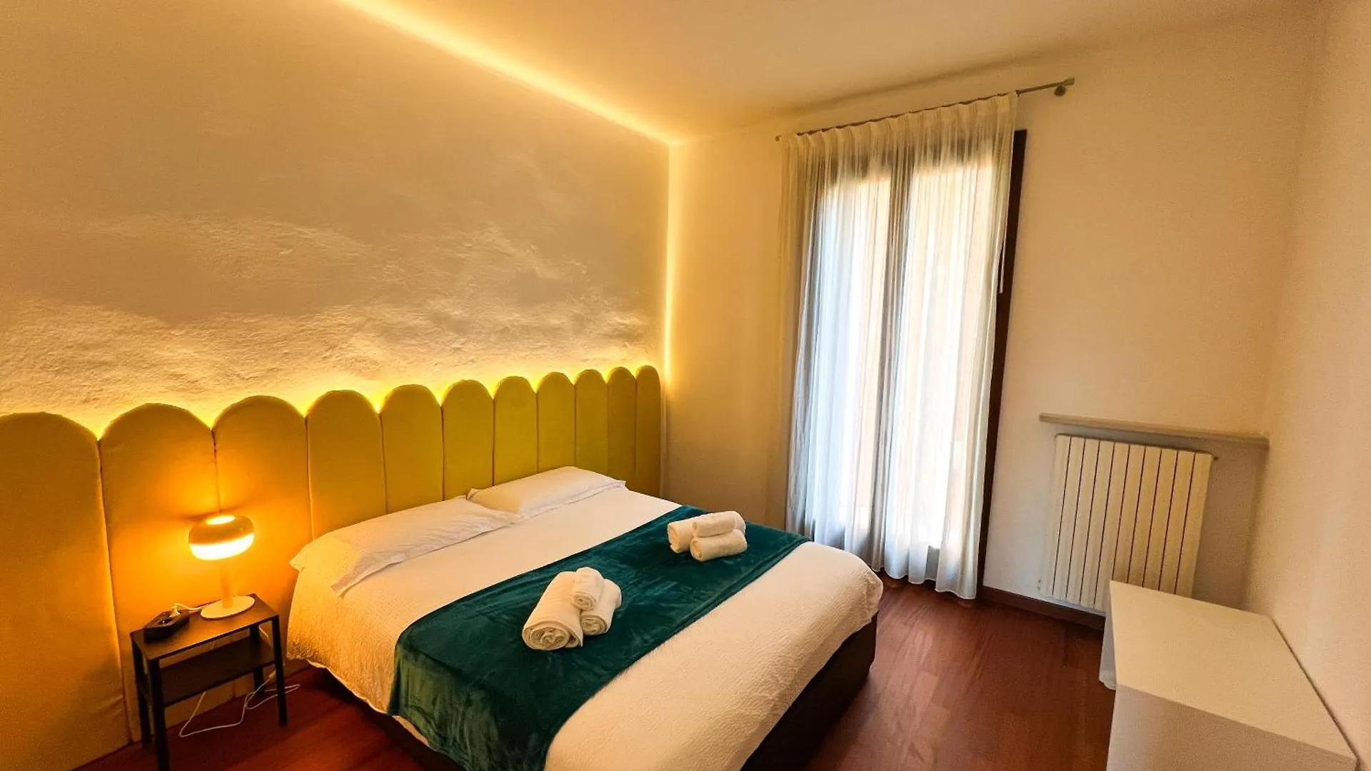 Pop Art House - Parcheggio Privato contacts